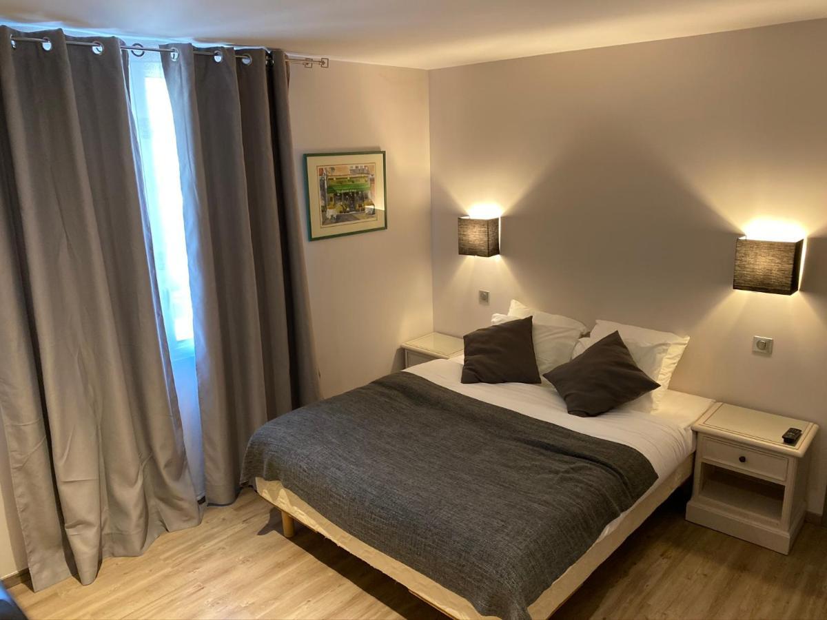 Logis Du Champ De Mars Otel Puy-Saint-Martin Dış mekan fotoğraf