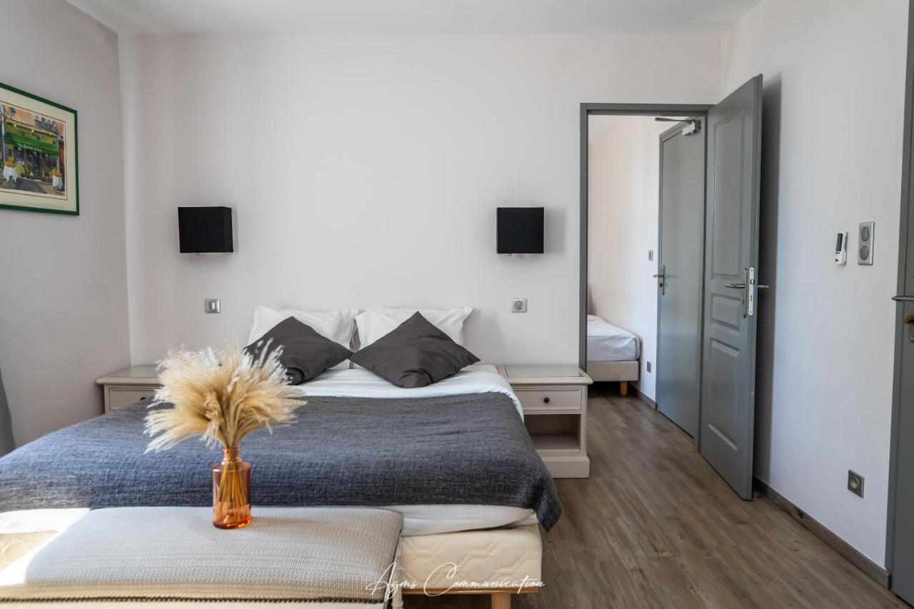 Logis Du Champ De Mars Otel Puy-Saint-Martin Dış mekan fotoğraf
