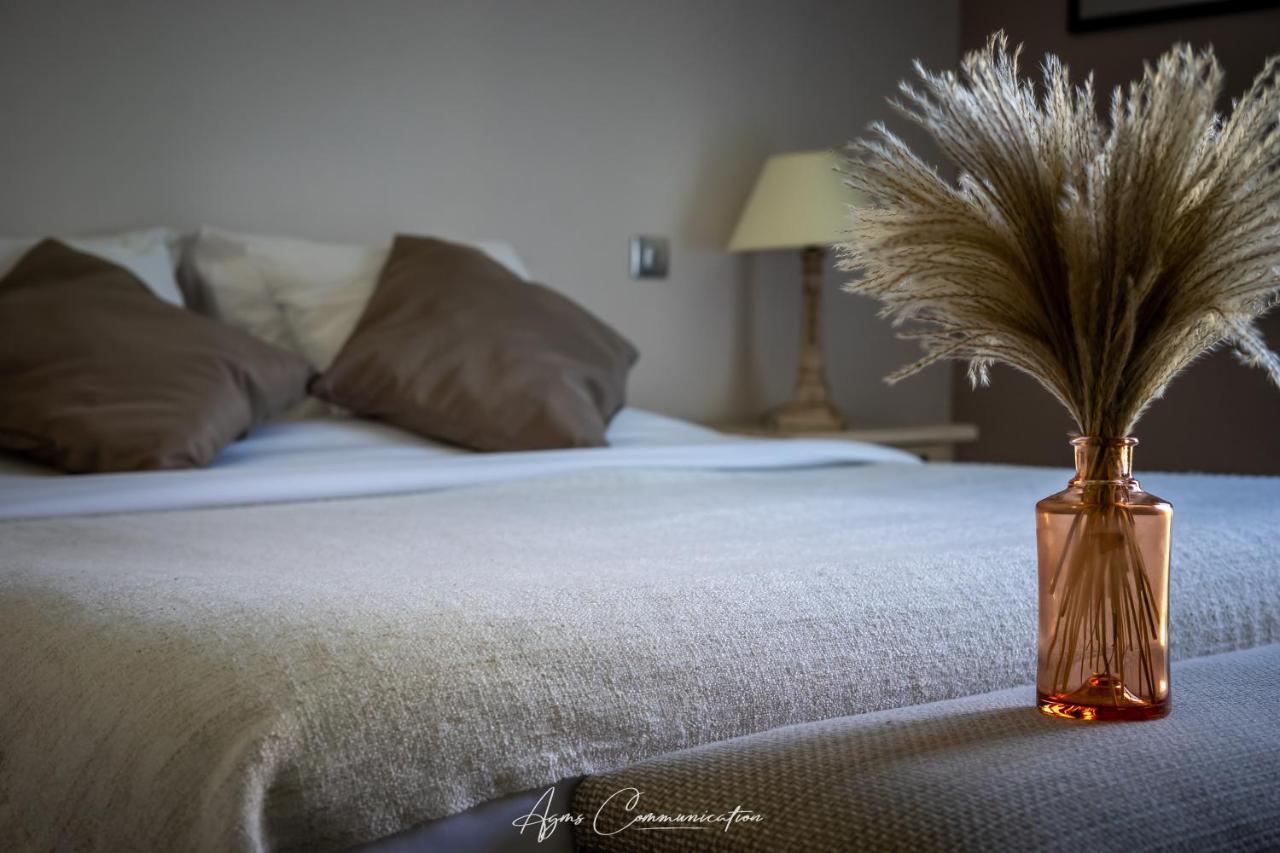 Logis Du Champ De Mars Otel Puy-Saint-Martin Dış mekan fotoğraf
