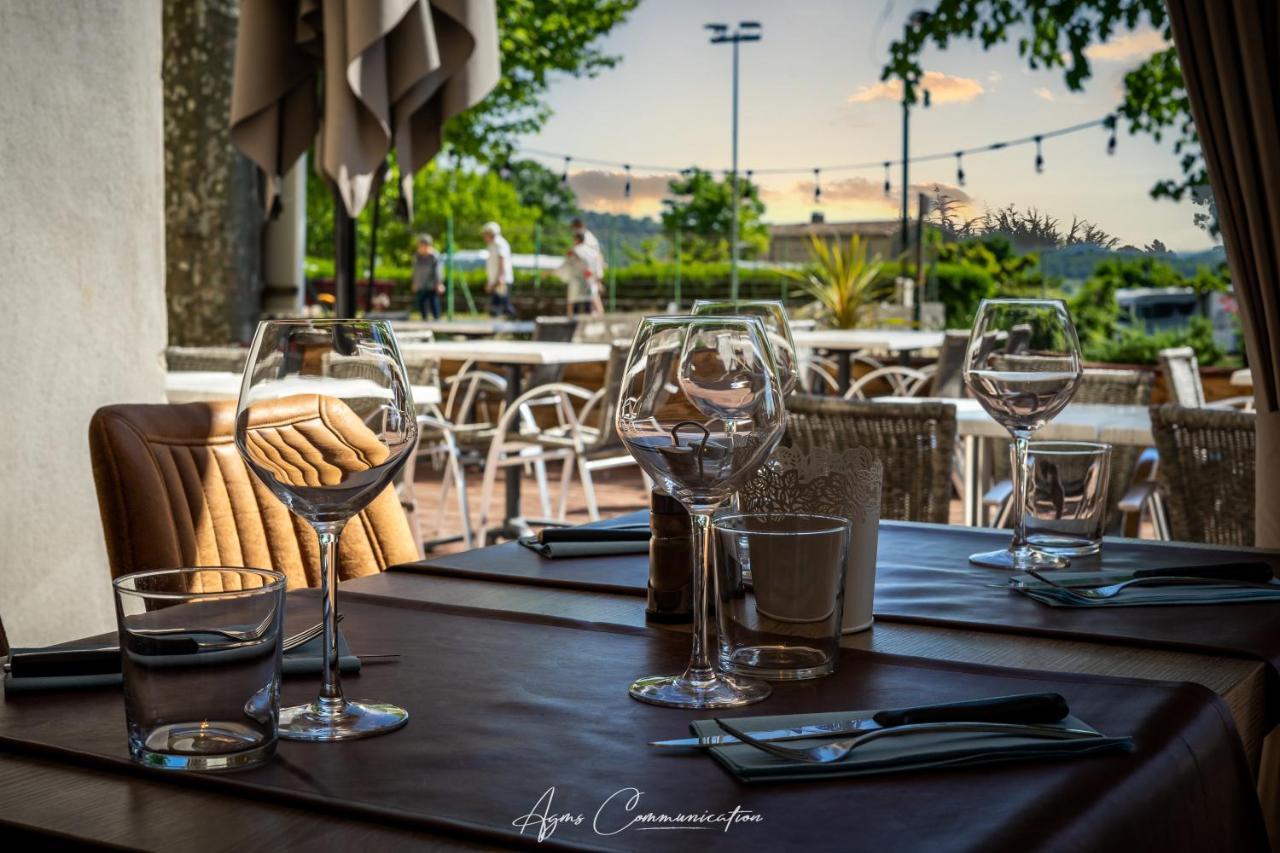 Logis Du Champ De Mars Otel Puy-Saint-Martin Dış mekan fotoğraf