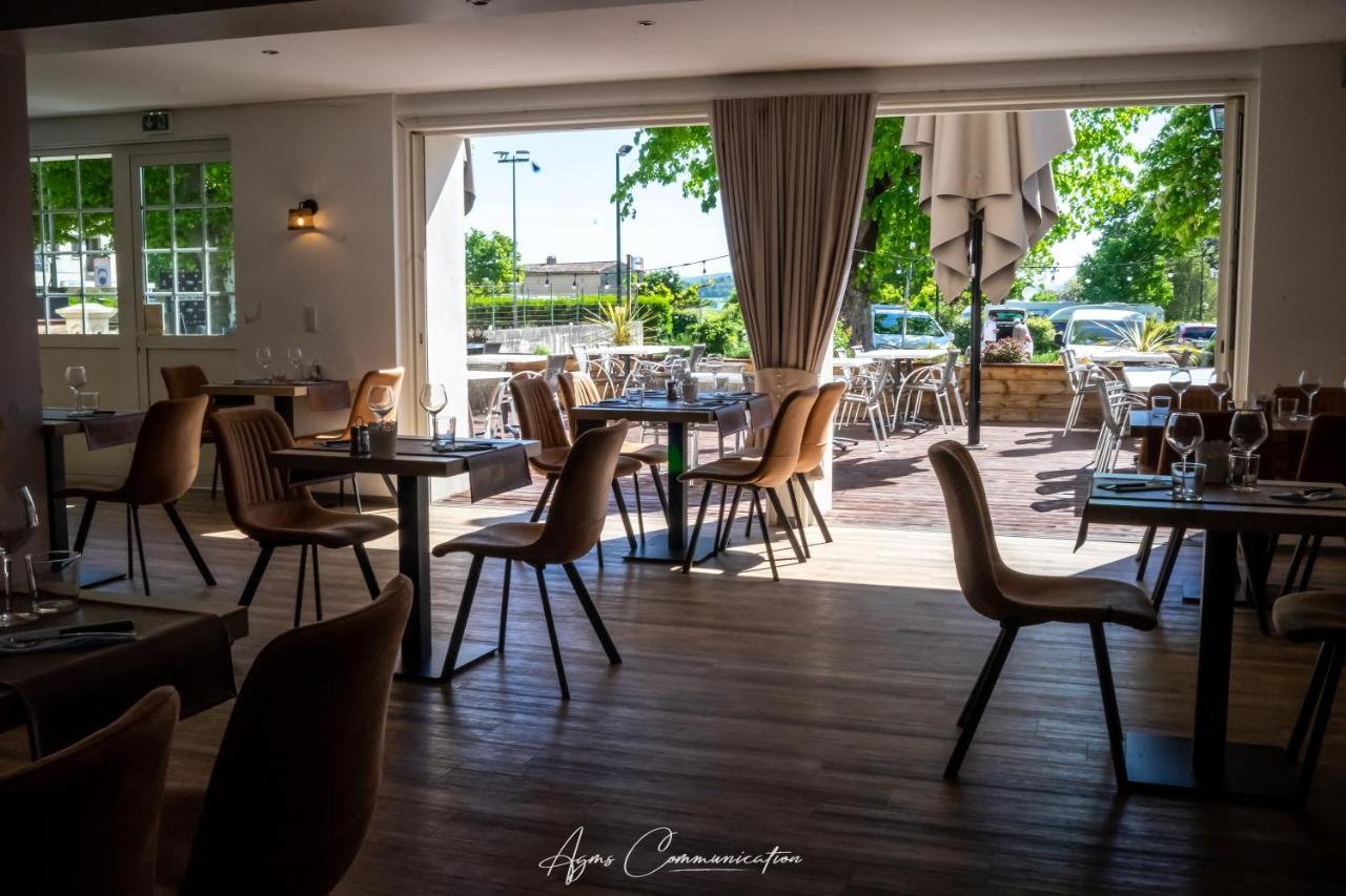 Logis Du Champ De Mars Otel Puy-Saint-Martin Dış mekan fotoğraf